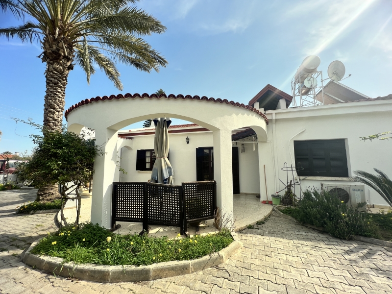 Karakum Bölgesinde Satılık 3+1 Villa Remax Golden Cyprus