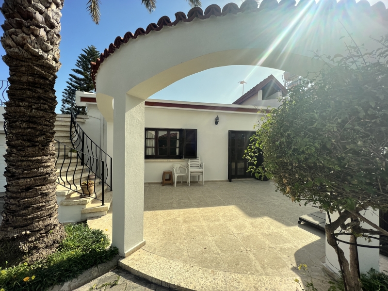 Karakum Bölgesinde Satılık 3+1 Villa Remax Golden Cyprus