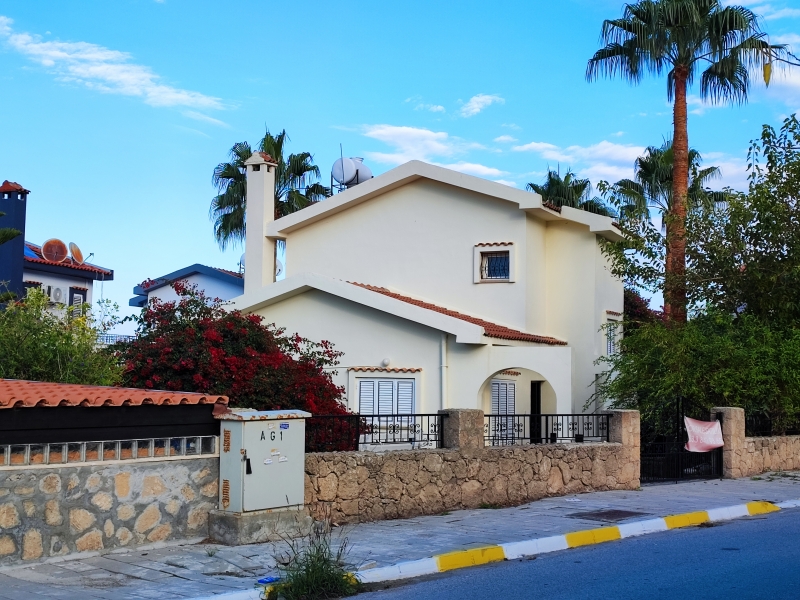 Doğanköyde Satılık 2 odalı villa Remax Golden Cyprus